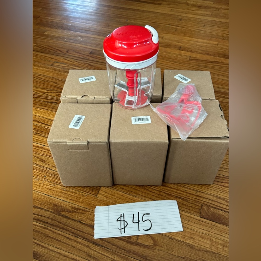 Tupperware medium chopper